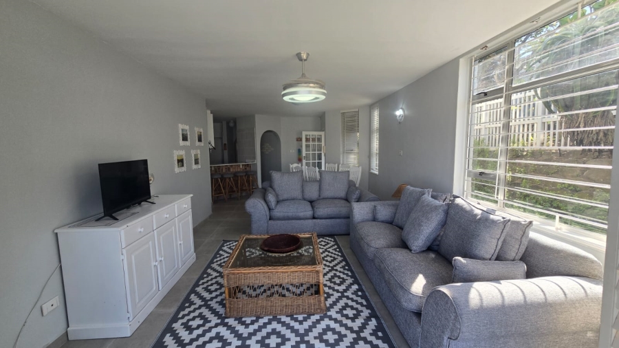 To Let 3 Bedroom Property for Rent in Compensation Beach KwaZulu-Natal