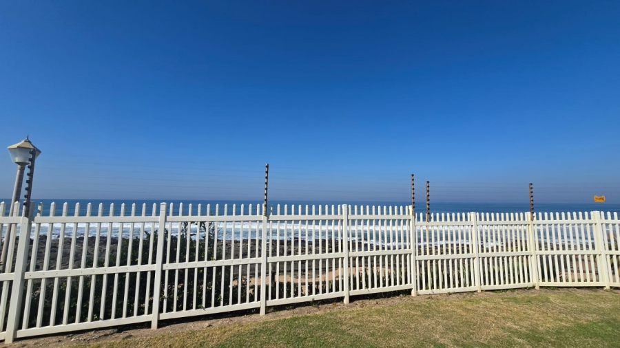 To Let 3 Bedroom Property for Rent in Compensation Beach KwaZulu-Natal