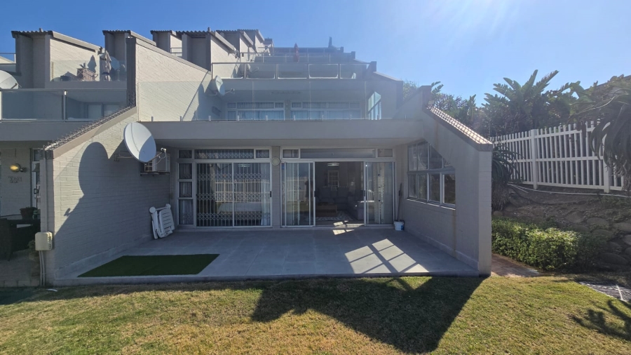 To Let 3 Bedroom Property for Rent in Compensation Beach KwaZulu-Natal