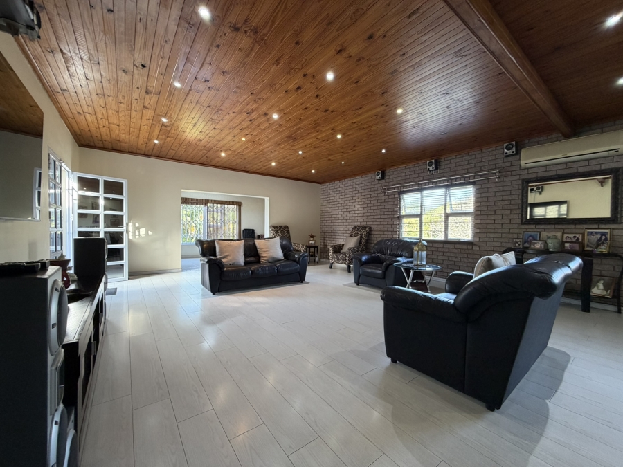3 Bedroom Property for Sale in Scottburgh South KwaZulu-Natal