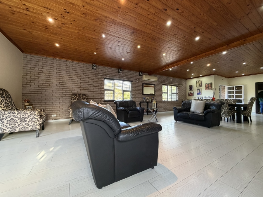 3 Bedroom Property for Sale in Scottburgh South KwaZulu-Natal