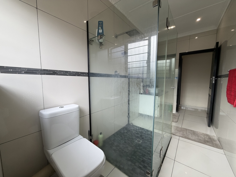 3 Bedroom Property for Sale in Scottburgh South KwaZulu-Natal