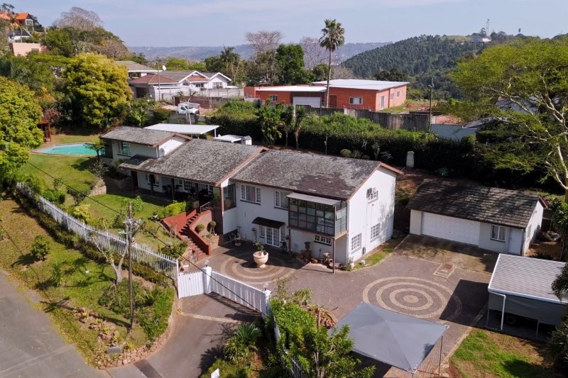 4 Bedroom Property for Sale in Cowies Hill KwaZulu-Natal