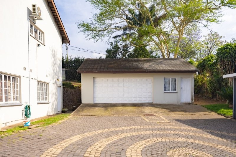 4 Bedroom Property for Sale in Cowies Hill KwaZulu-Natal