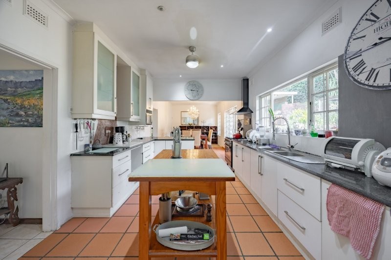 4 Bedroom Property for Sale in Cowies Hill KwaZulu-Natal