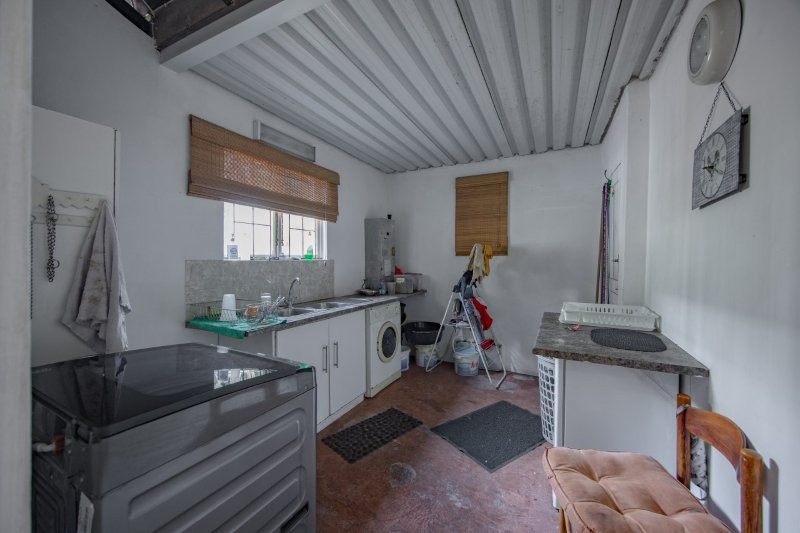 4 Bedroom Property for Sale in Cowies Hill KwaZulu-Natal