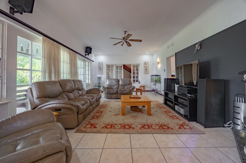 4 Bedroom Property for Sale in Cowies Hill KwaZulu-Natal