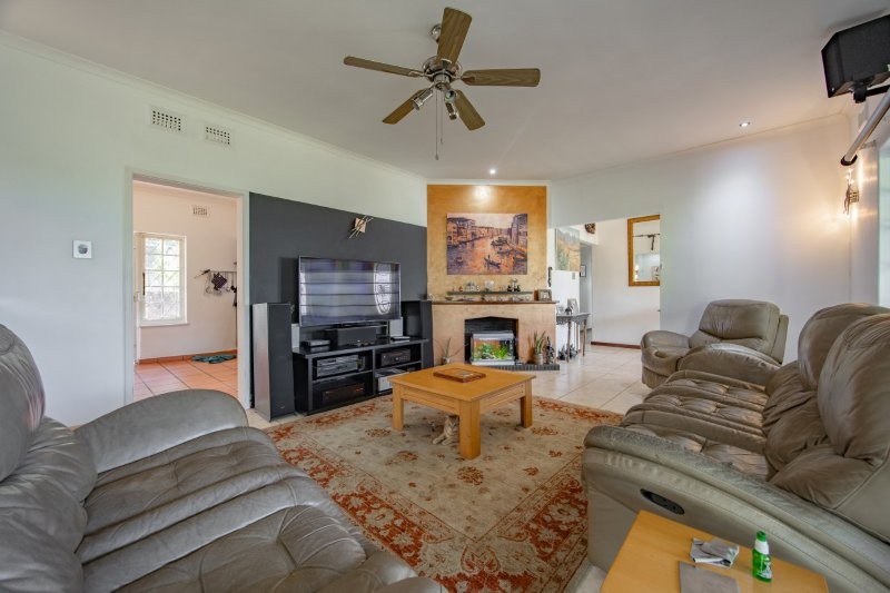 4 Bedroom Property for Sale in Cowies Hill KwaZulu-Natal
