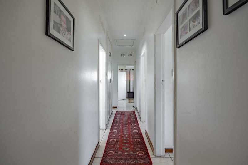 4 Bedroom Property for Sale in Cowies Hill KwaZulu-Natal