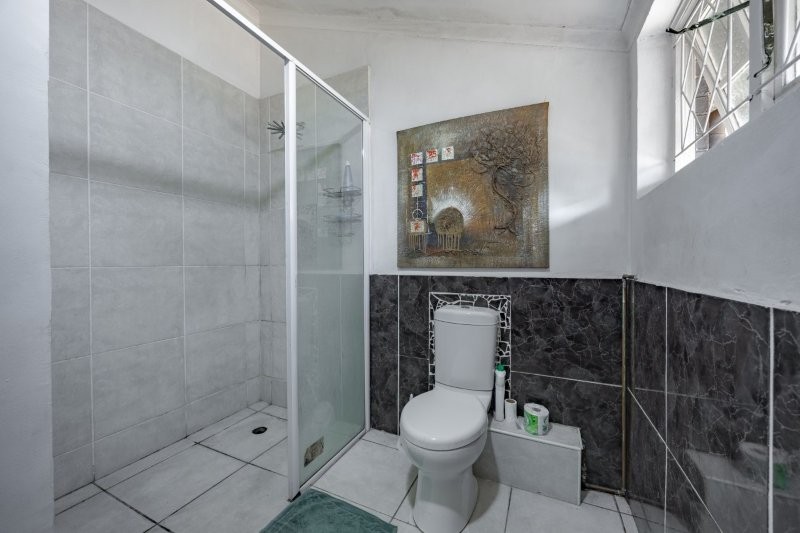 4 Bedroom Property for Sale in Cowies Hill KwaZulu-Natal