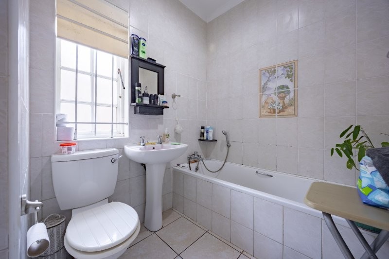 4 Bedroom Property for Sale in Cowies Hill KwaZulu-Natal