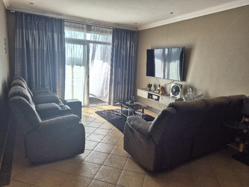 2 Bedroom Property for Sale in Umhlanga Ridge KwaZulu-Natal