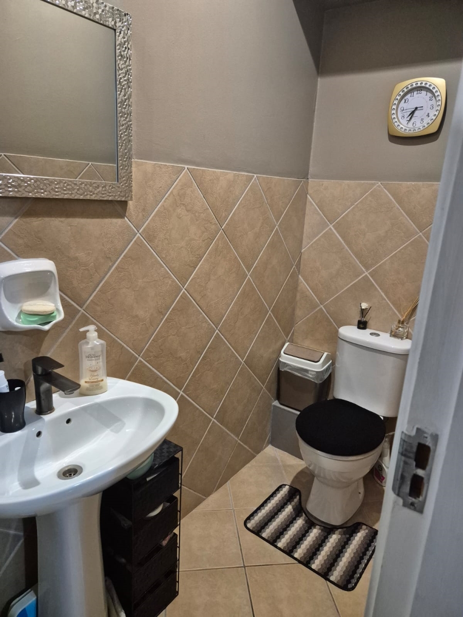 2 Bedroom Property for Sale in Umhlanga Ridge KwaZulu-Natal
