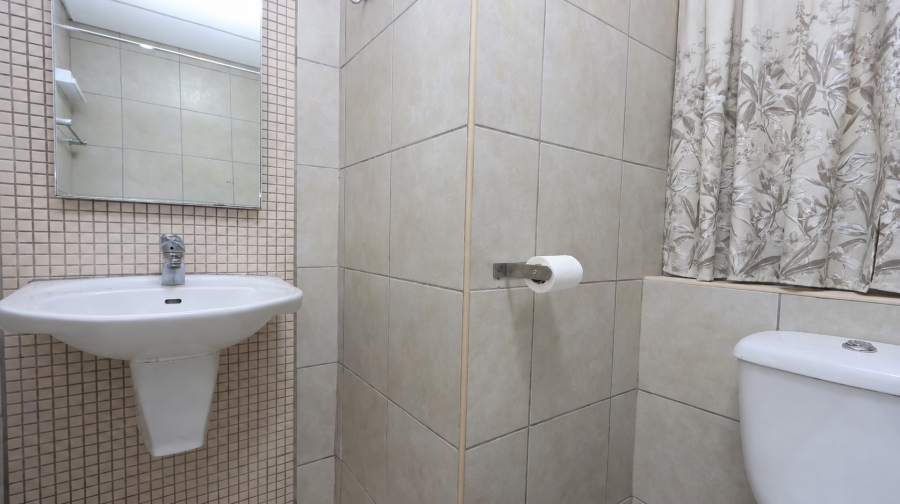 1 Bedroom Property for Sale in New Town Centre KwaZulu-Natal
