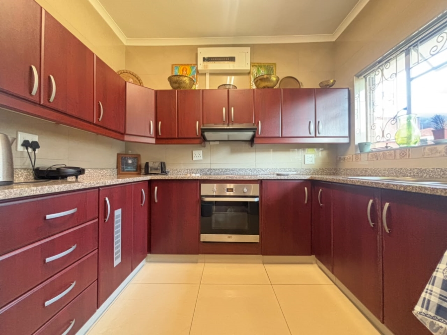 2 Bedroom Property for Sale in Glenwood KwaZulu-Natal