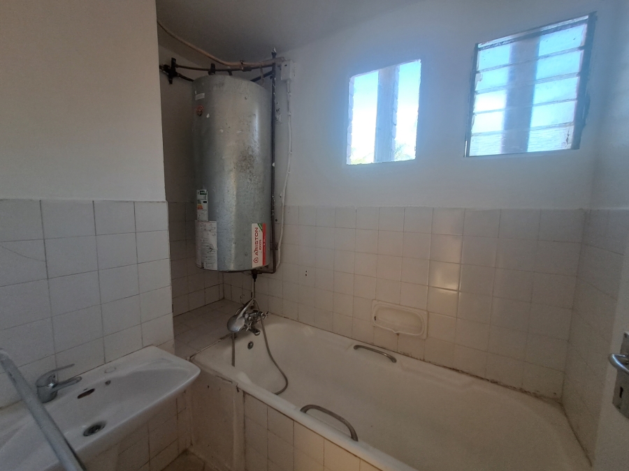 To Let 2 Bedroom Property for Rent in Overport KwaZulu-Natal