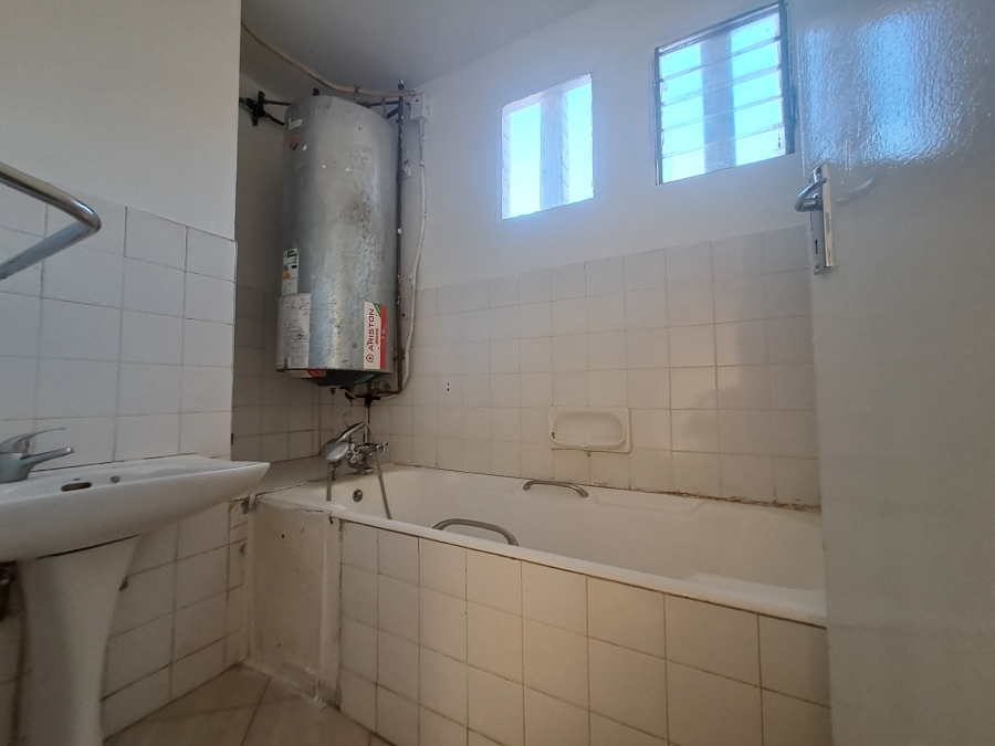 To Let 2 Bedroom Property for Rent in Overport KwaZulu-Natal