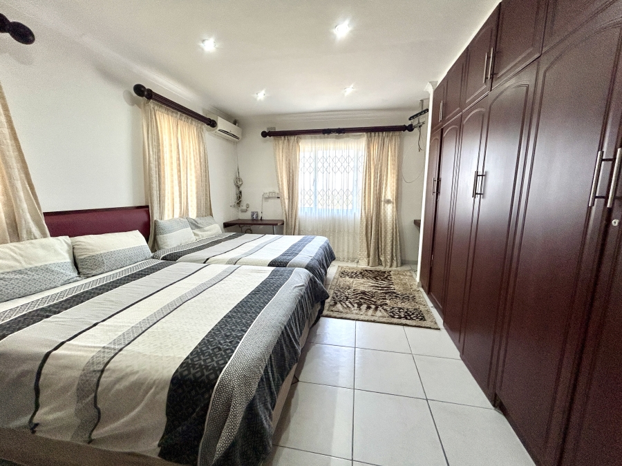 5 Bedroom Property for Sale in Parkside KwaZulu-Natal