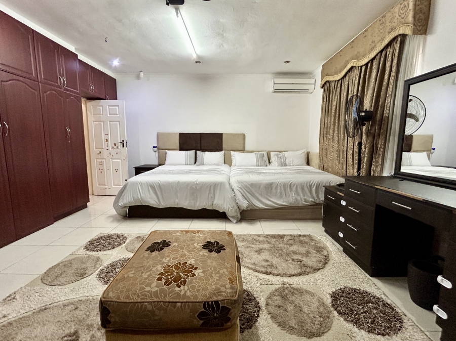 5 Bedroom Property for Sale in Parkside KwaZulu-Natal