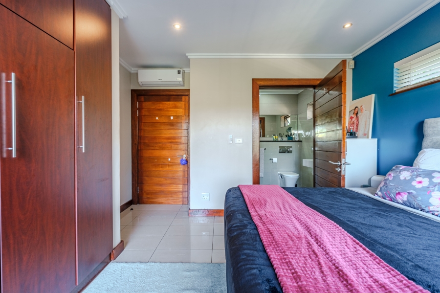 2 Bedroom Property for Sale in Mount Richmore Village Estate KwaZulu-Natal