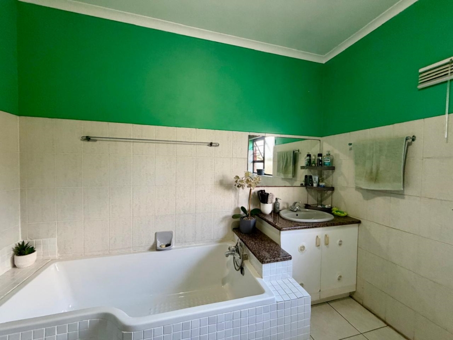 3 Bedroom Property for Sale in Birdswood KwaZulu-Natal
