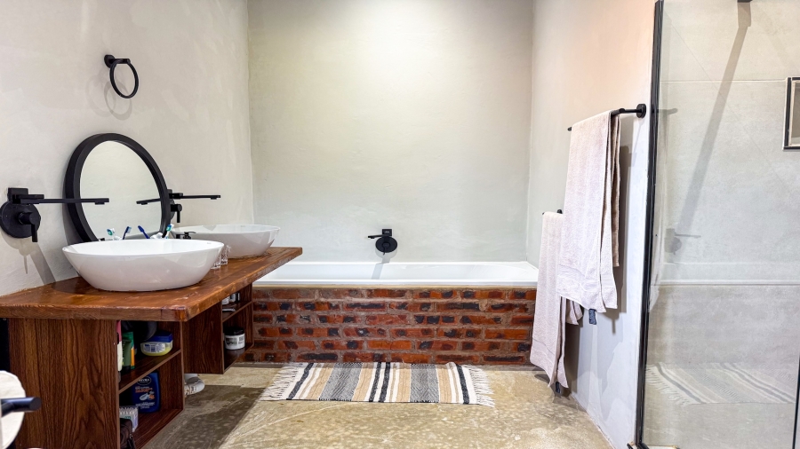 3 Bedroom Property for Sale in Worlds View KwaZulu-Natal