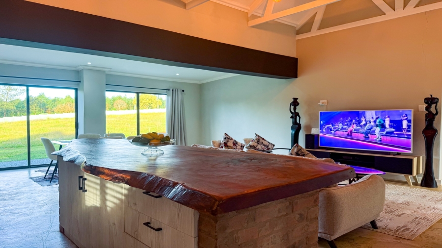 3 Bedroom Property for Sale in Worlds View KwaZulu-Natal