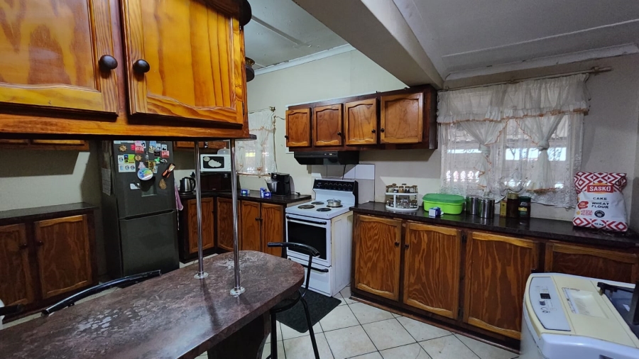 5 Bedroom Property for Sale in Allandale KwaZulu-Natal