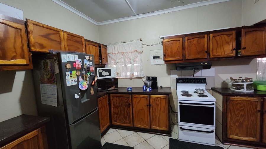 5 Bedroom Property for Sale in Allandale KwaZulu-Natal