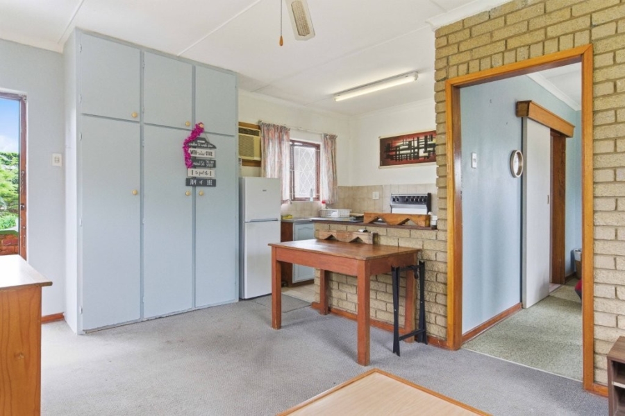To Let 1 Bedroom Property for Rent in Amanzimtoti KwaZulu-Natal