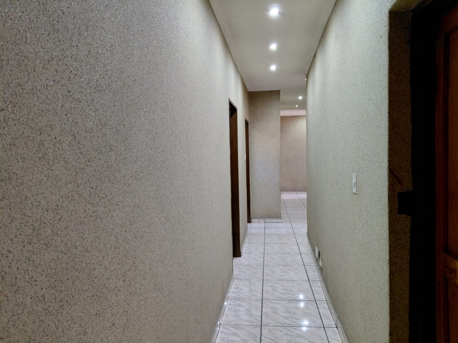 3 Bedroom Property for Sale in Lennoxton KwaZulu-Natal