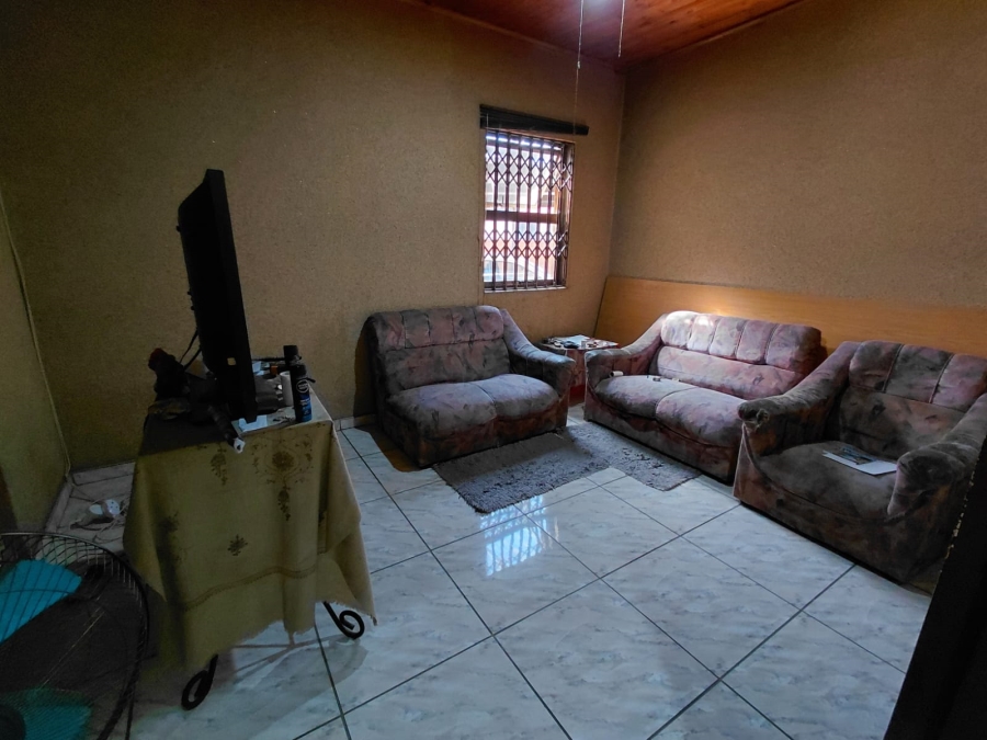 3 Bedroom Property for Sale in Lennoxton KwaZulu-Natal