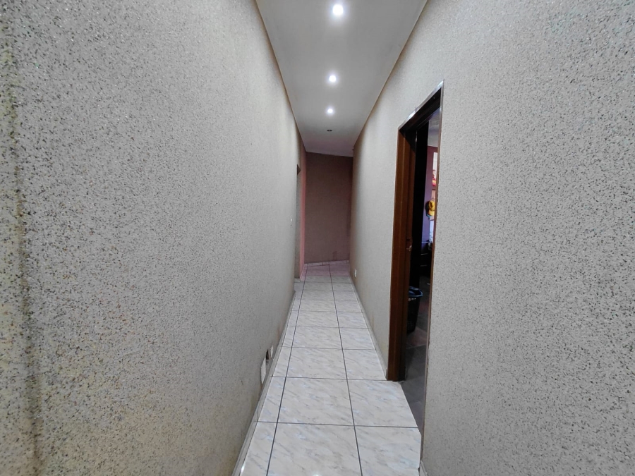 3 Bedroom Property for Sale in Lennoxton KwaZulu-Natal