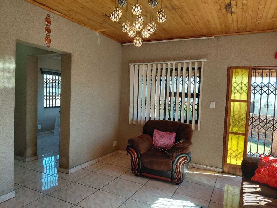 3 Bedroom Property for Sale in Lennoxton KwaZulu-Natal