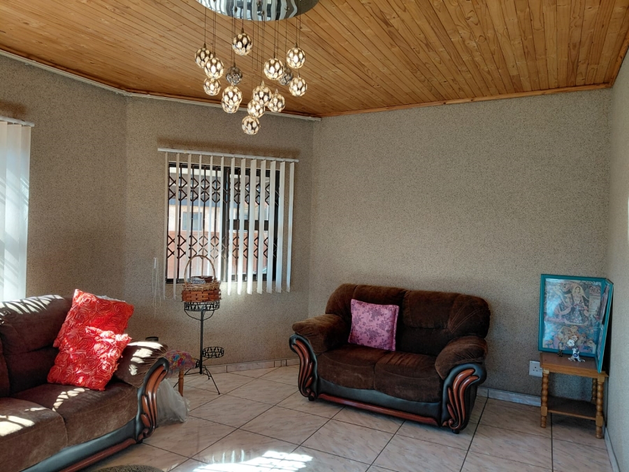 3 Bedroom Property for Sale in Lennoxton KwaZulu-Natal