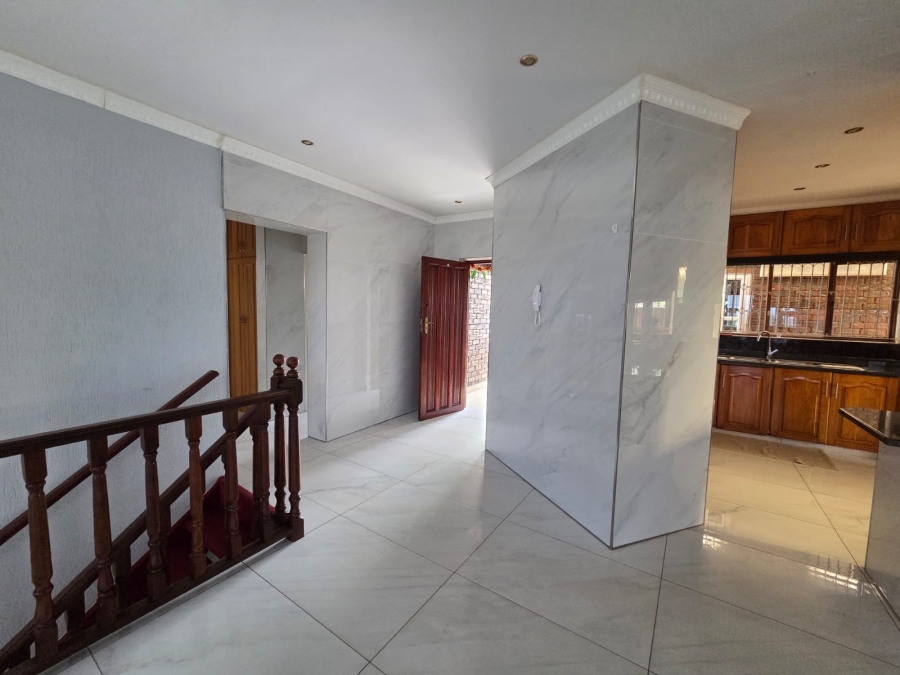 To Let 5 Bedroom Property for Rent in Shallcross KwaZulu-Natal