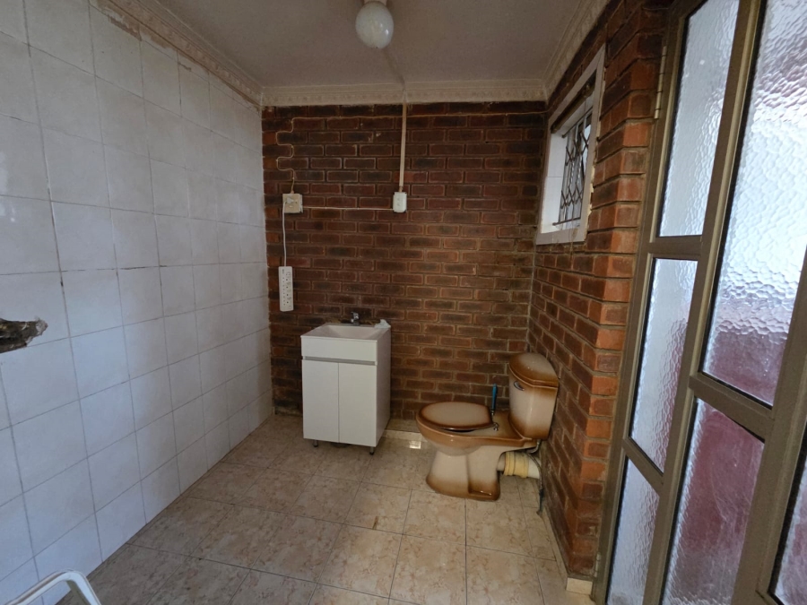 To Let 5 Bedroom Property for Rent in Shallcross KwaZulu-Natal