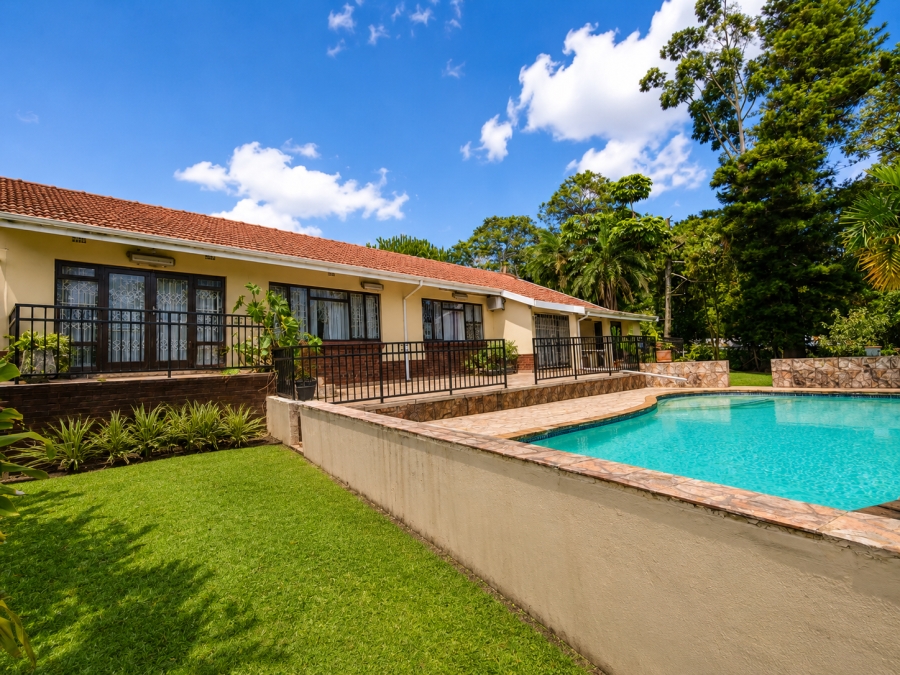 4 Bedroom Property for Sale in Dawncliffe KwaZulu-Natal