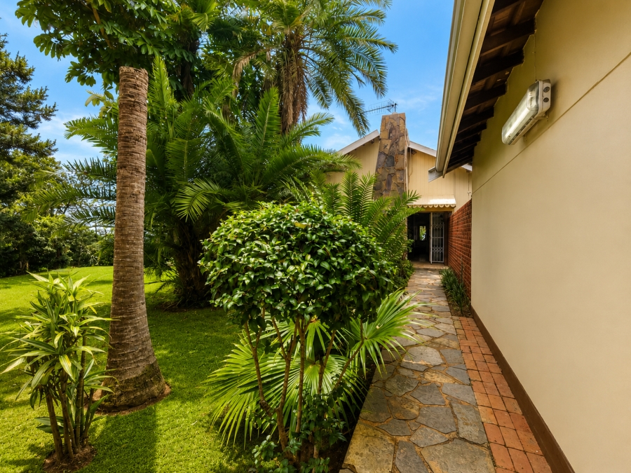 4 Bedroom Property for Sale in Dawncliffe KwaZulu-Natal