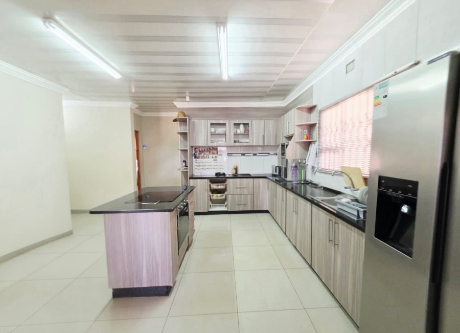 4 Bedroom Property for Sale in Carsdale KwaZulu-Natal