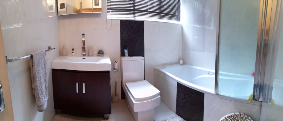 To Let 3 Bedroom Property for Rent in Durban North KwaZulu-Natal