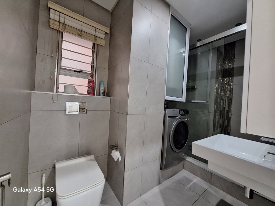 2 Bedroom Property for Sale in North Beach KwaZulu-Natal