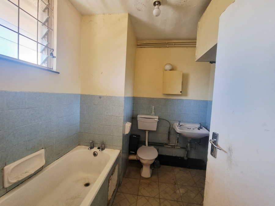 1 Bedroom Property for Sale in Empangeni Central KwaZulu-Natal