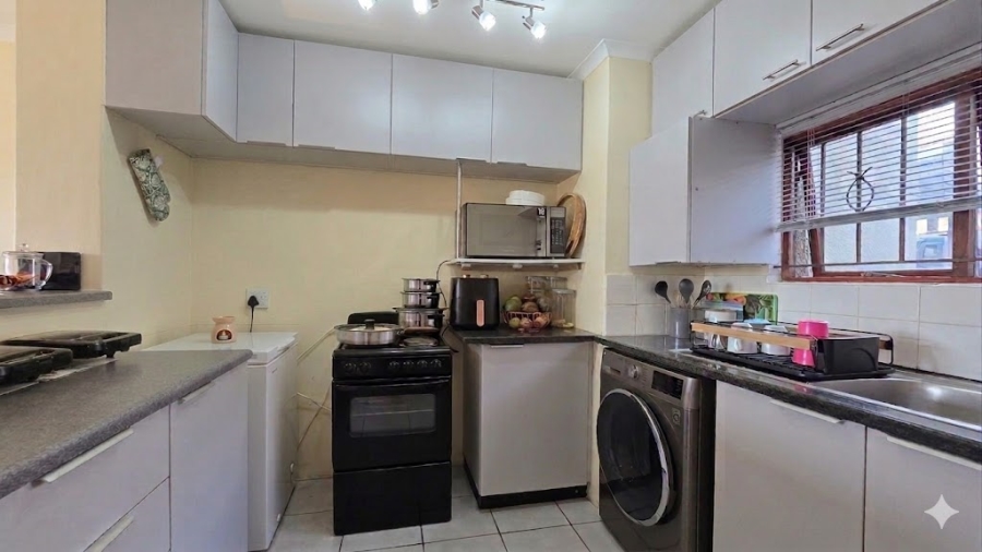 2 Bedroom Property for Sale in Sherwood KwaZulu-Natal
