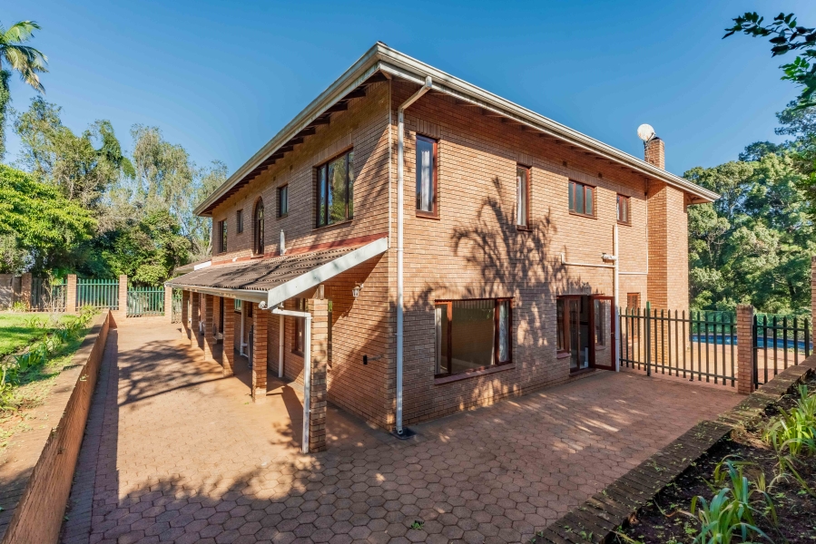 4 Bedroom Property for Sale in Kloof KwaZulu-Natal