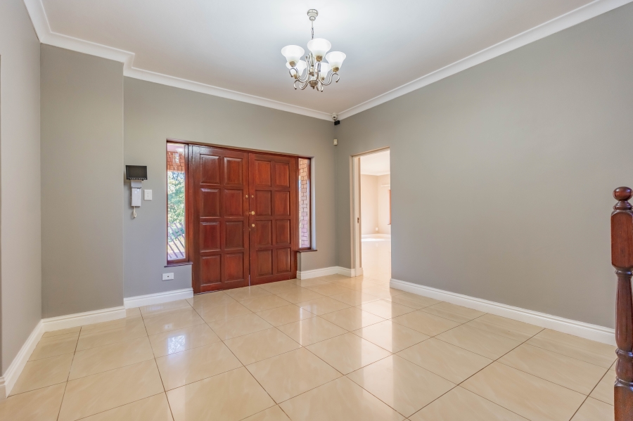 4 Bedroom Property for Sale in Kloof KwaZulu-Natal