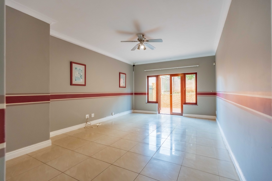 4 Bedroom Property for Sale in Kloof KwaZulu-Natal