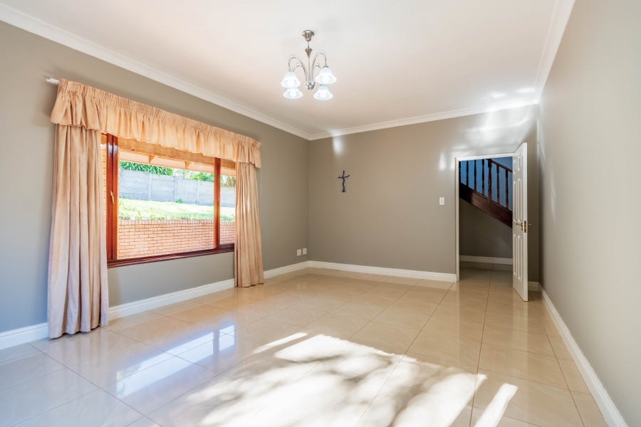 4 Bedroom Property for Sale in Kloof KwaZulu-Natal