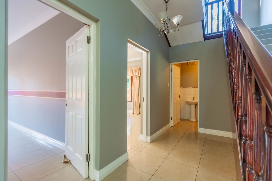 4 Bedroom Property for Sale in Kloof KwaZulu-Natal