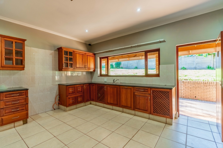 4 Bedroom Property for Sale in Kloof KwaZulu-Natal